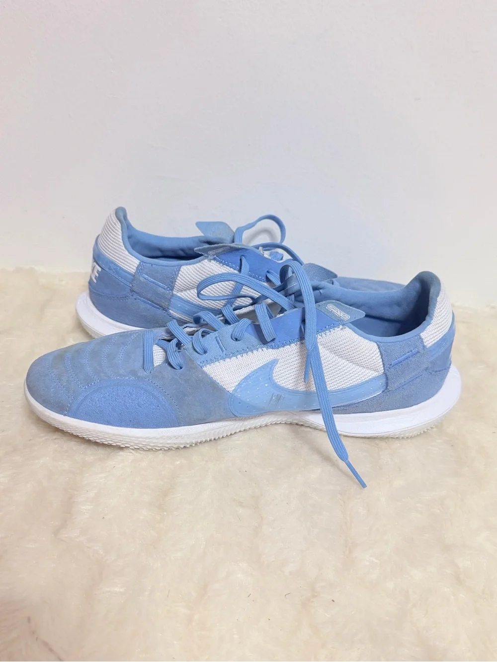 Nike StreetGato University Suede Indoor Soccer Mens 10 Blue White DC8466-400 EUC